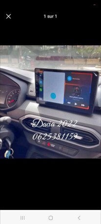 byaa-gmaa-shashat-alsyarat-maa-carplay-android-auto-big-0